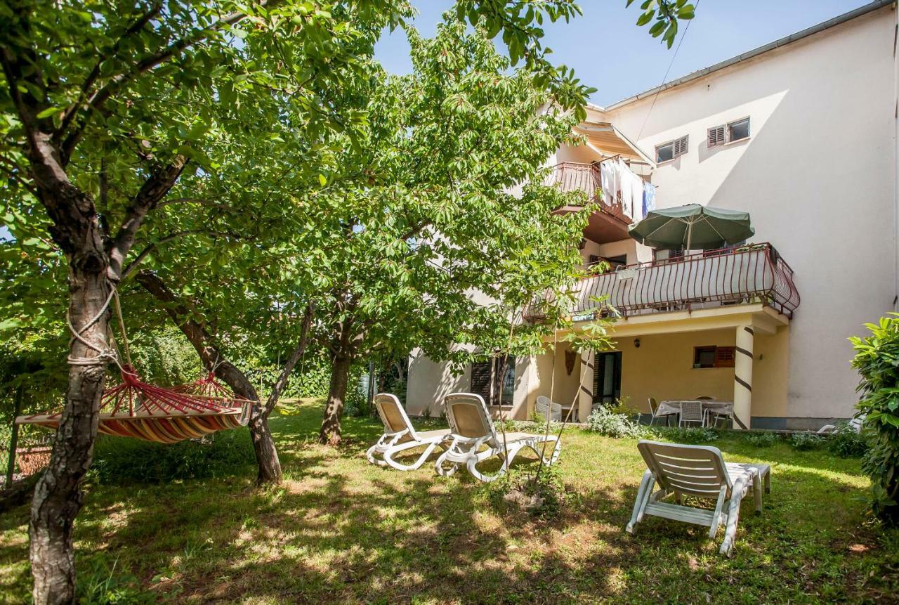 Apartment Regina โรวีน ภายนอก รูปภาพ