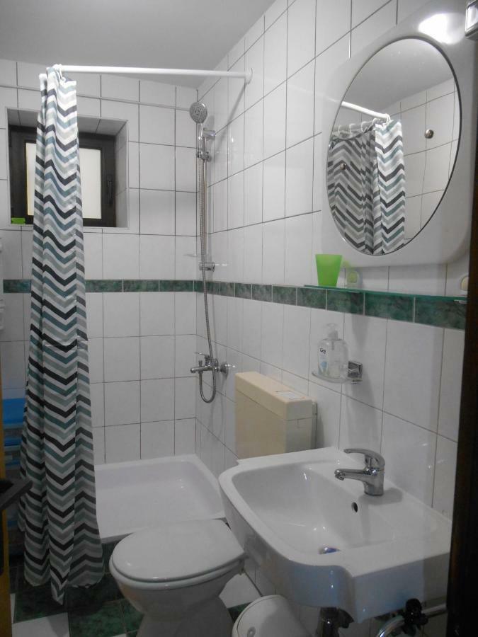 Apartment Regina โรวีน ภายนอก รูปภาพ